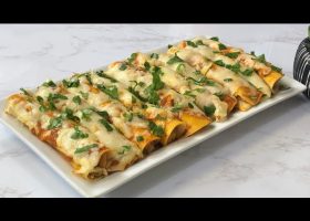 طريقة عمل رول كريب بالدجاج وصوص الفراولة البلسمك