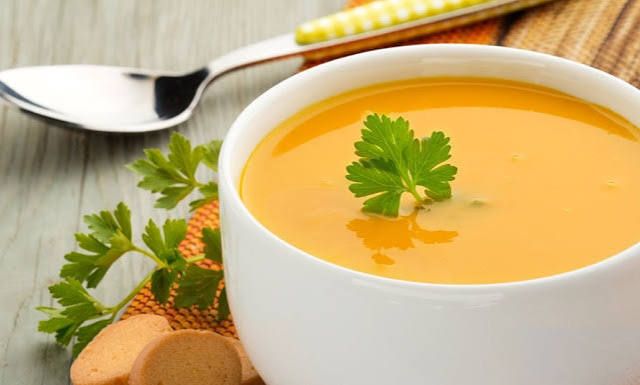 طريقة عمل شوربة العدس بالخضار الخفيفة