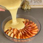 طريقة عمل صينية الخوخ بالكاسترد والكراميل الذهبى