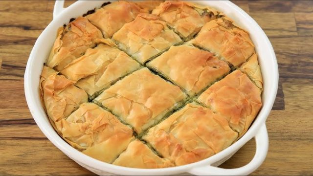 طريقة عمل الفطيرة اليونانية سباناكوبيتا