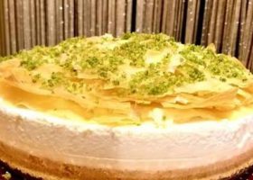 طريقة عمل تشيز كيك البقلاوة بالفانيليا التركية