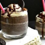 طريقة عمل ميلك شيك القهوة المثلج بالتمر