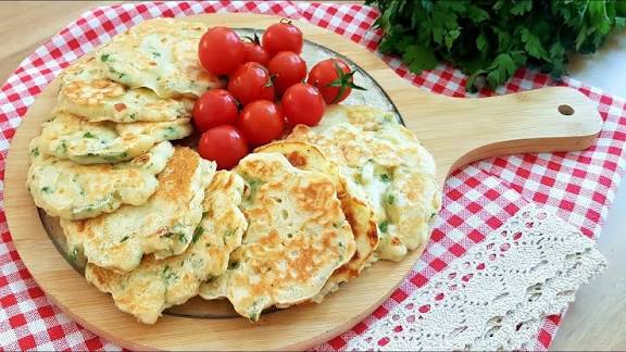 طريقة عمل بان كيك مالح بالجبنة والخضار