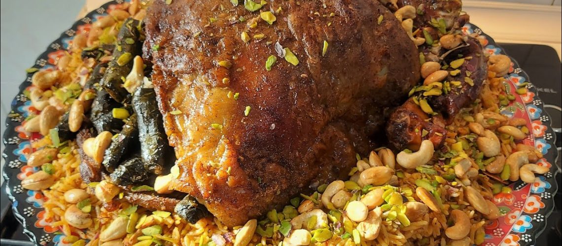 طريقة عمل فخذة الخروف المحشية في الفرن
