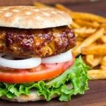 طريقة عمل برجر شوريزو المكسيكي