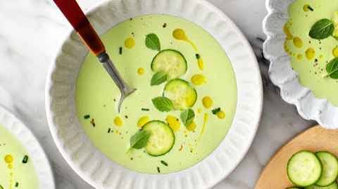طريقة عمل شوربة الخيار الباردة على الطريقة الاستوائية