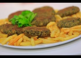 طريقة عمل برجر المكرونة المقرمشة